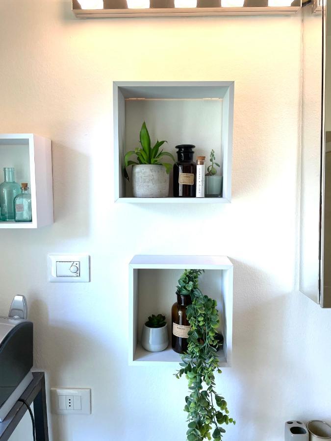 Carly'S Rooms Torbole Sul Garda Dış mekan fotoğraf