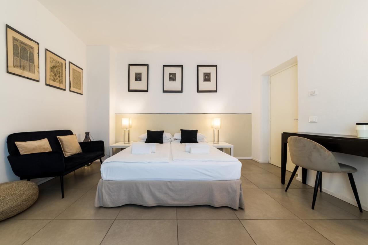 Carly'S Rooms Torbole Sul Garda Dış mekan fotoğraf