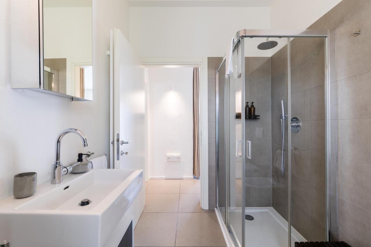 Carly'S Rooms Torbole Sul Garda Dış mekan fotoğraf