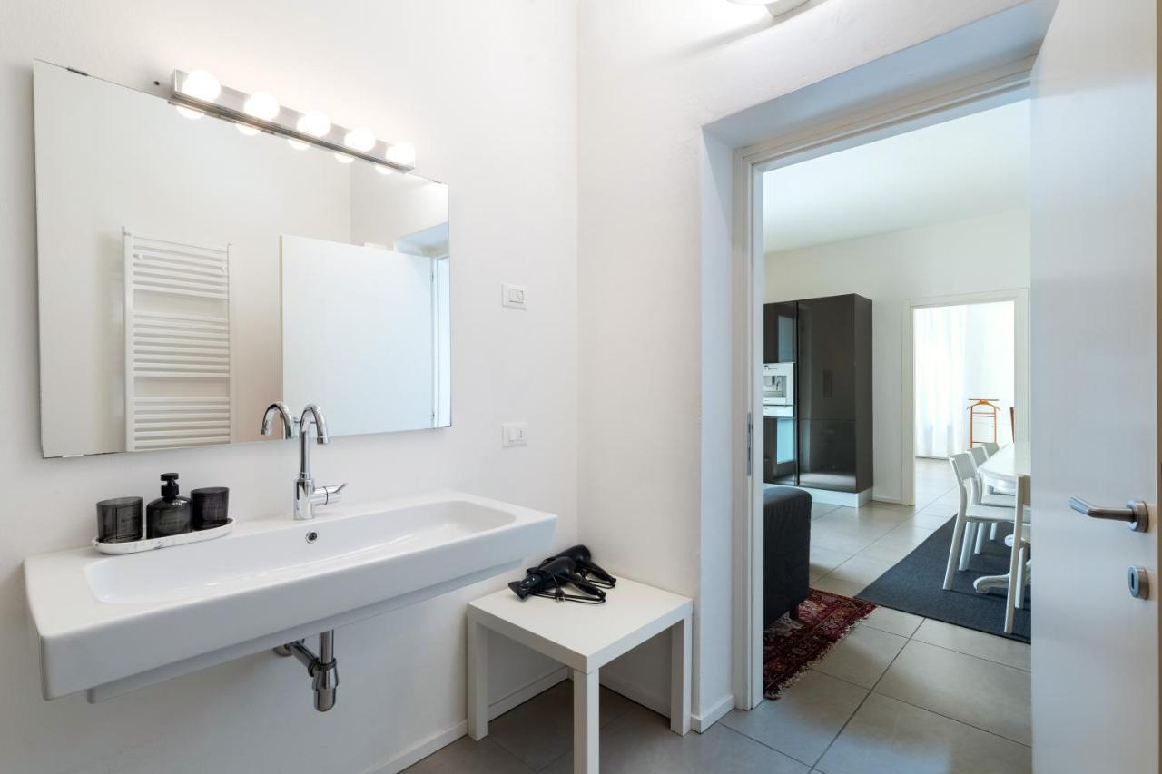 Carly'S Rooms Torbole Sul Garda Dış mekan fotoğraf