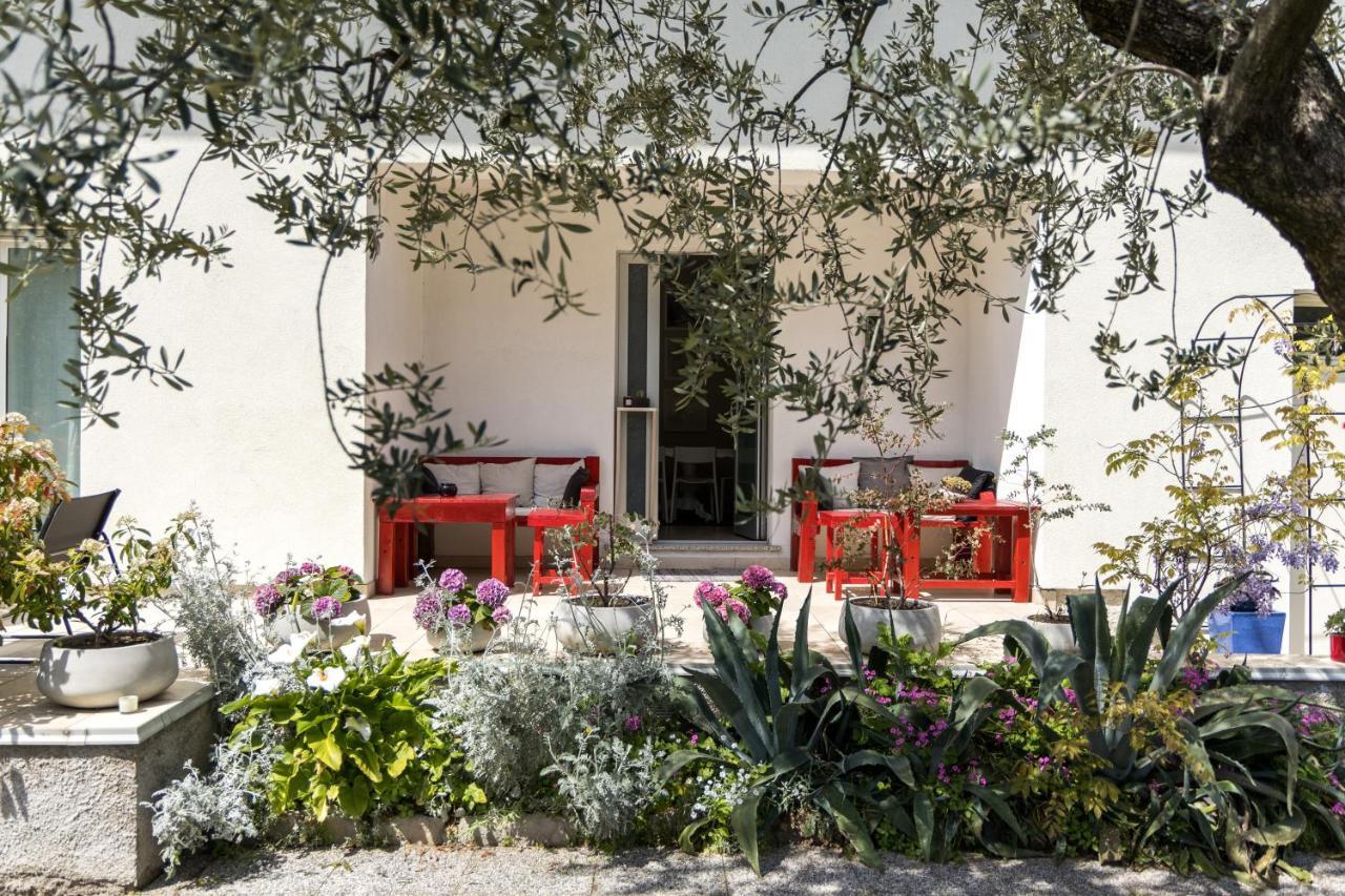 Carly'S Rooms Torbole Sul Garda Dış mekan fotoğraf